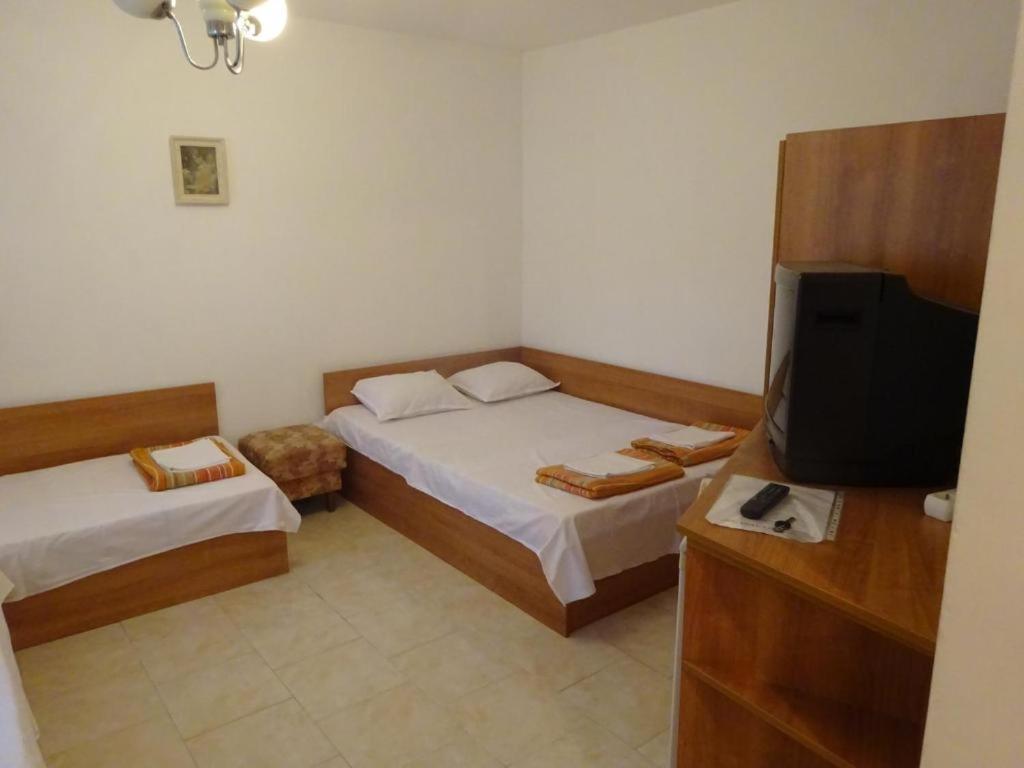 Hotel Hrisi Czernomorec Zewnętrze zdjęcie